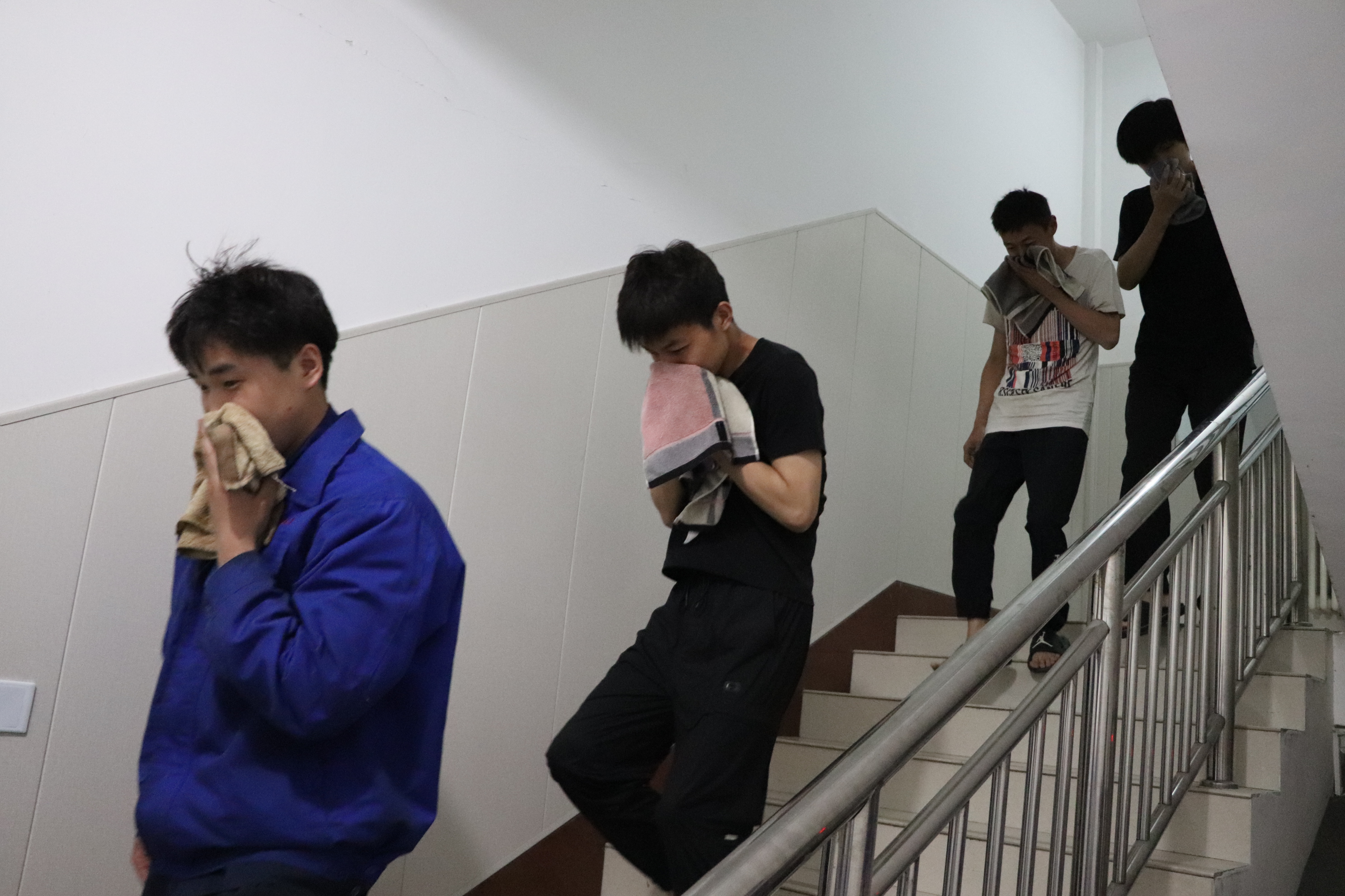 盘锦广东会官方网站火灾应急疏散演练.jpg